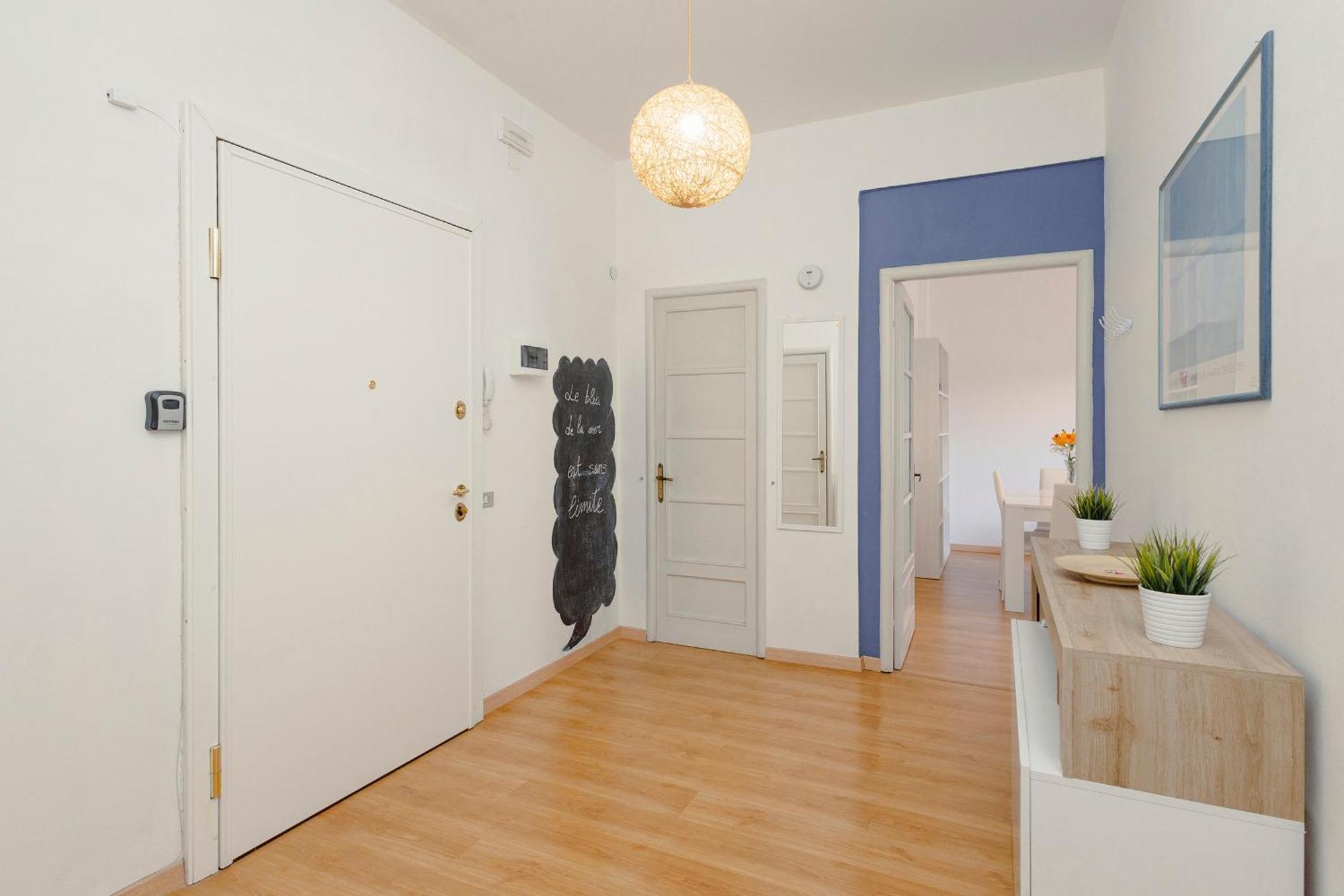 "L'Attico Bianco" City View 10 M A Piedi Dal Mare Савона Екстериор снимка