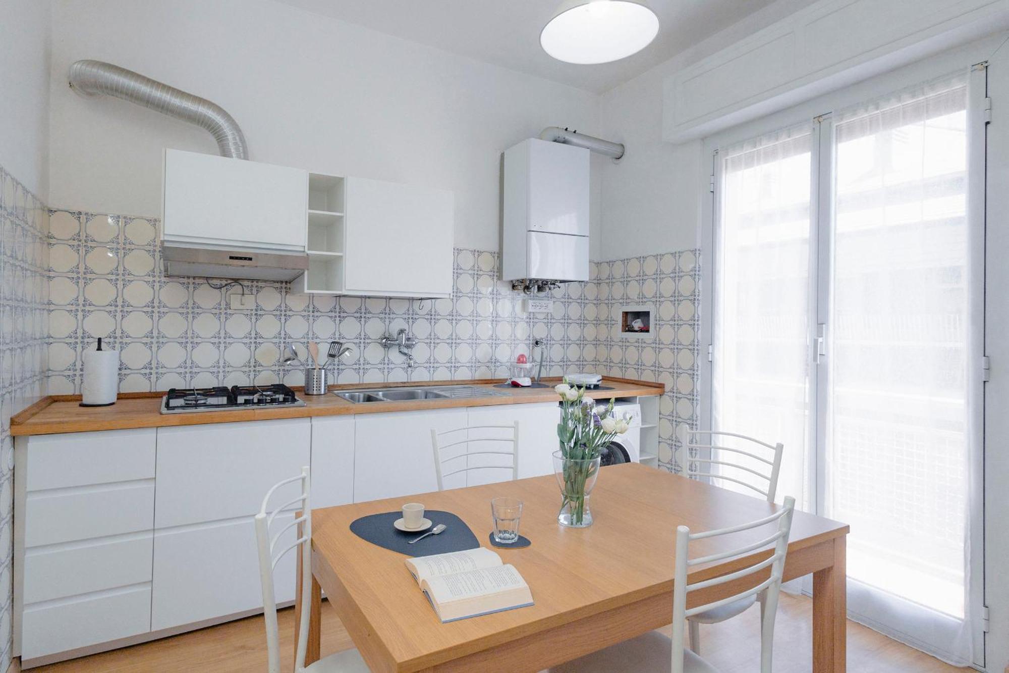 "L'Attico Bianco" City View 10 M A Piedi Dal Mare Савона Екстериор снимка