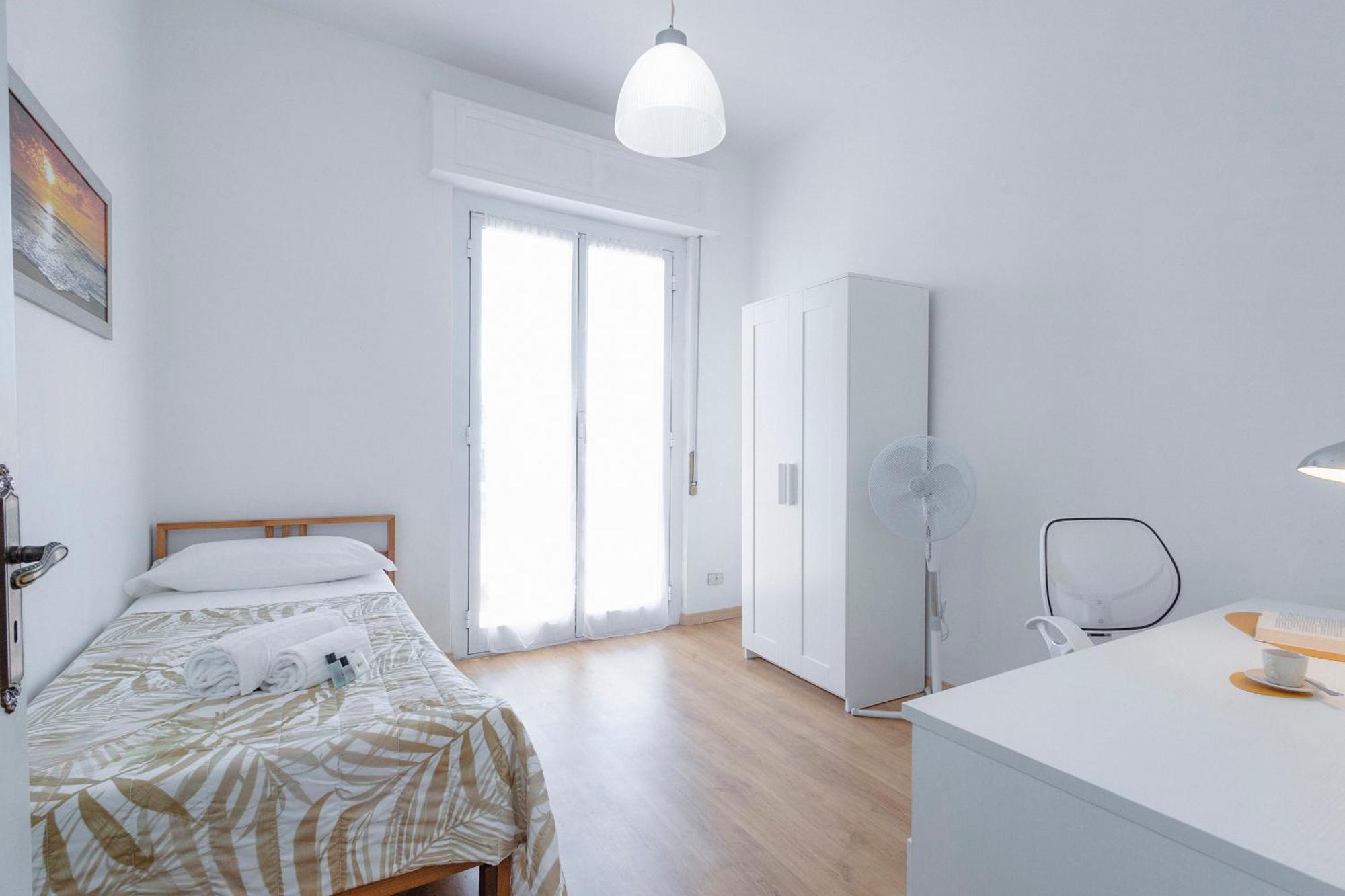 "L'Attico Bianco" City View 10 M A Piedi Dal Mare Савона Екстериор снимка