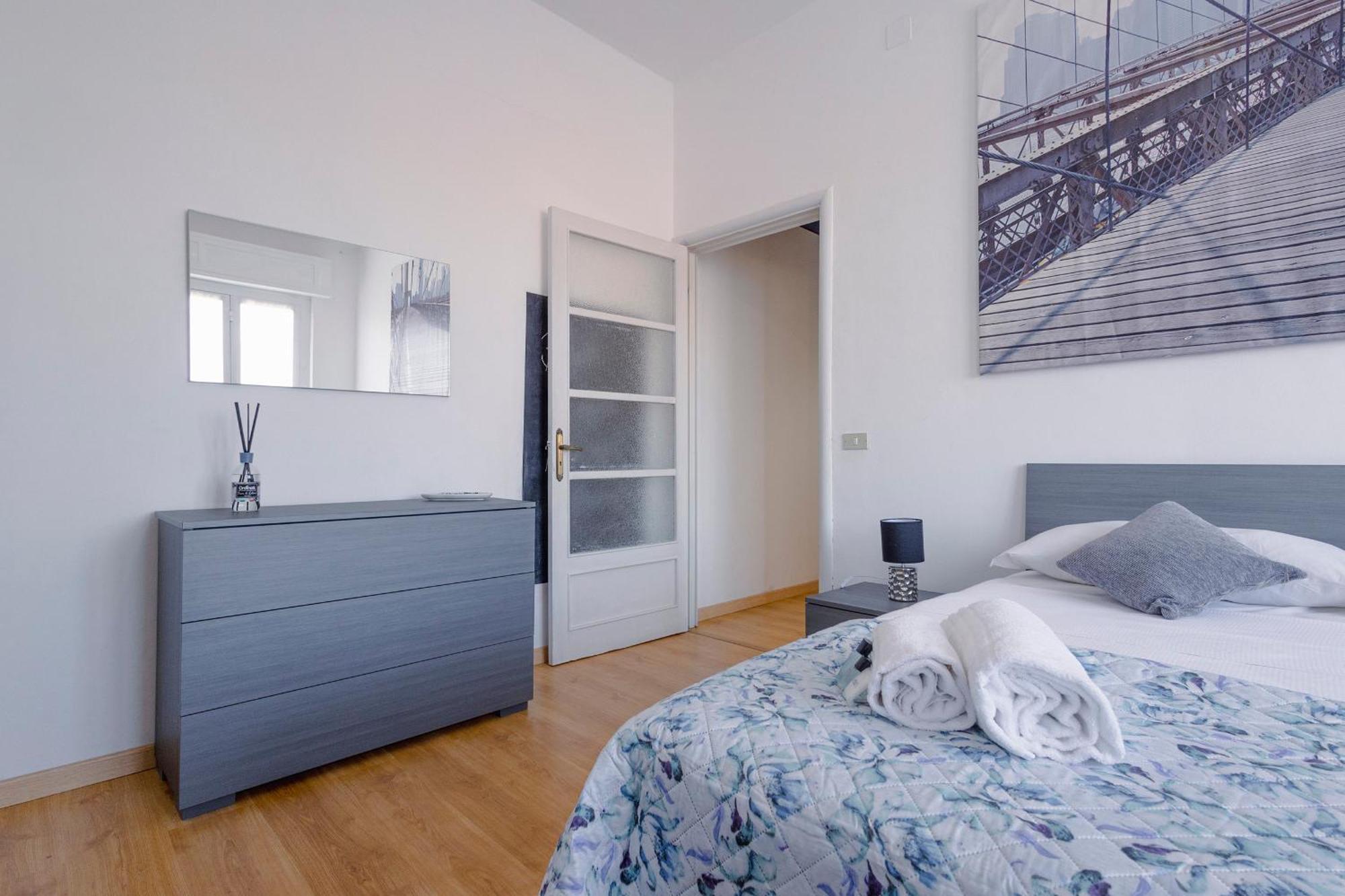 "L'Attico Bianco" City View 10 M A Piedi Dal Mare Савона Екстериор снимка