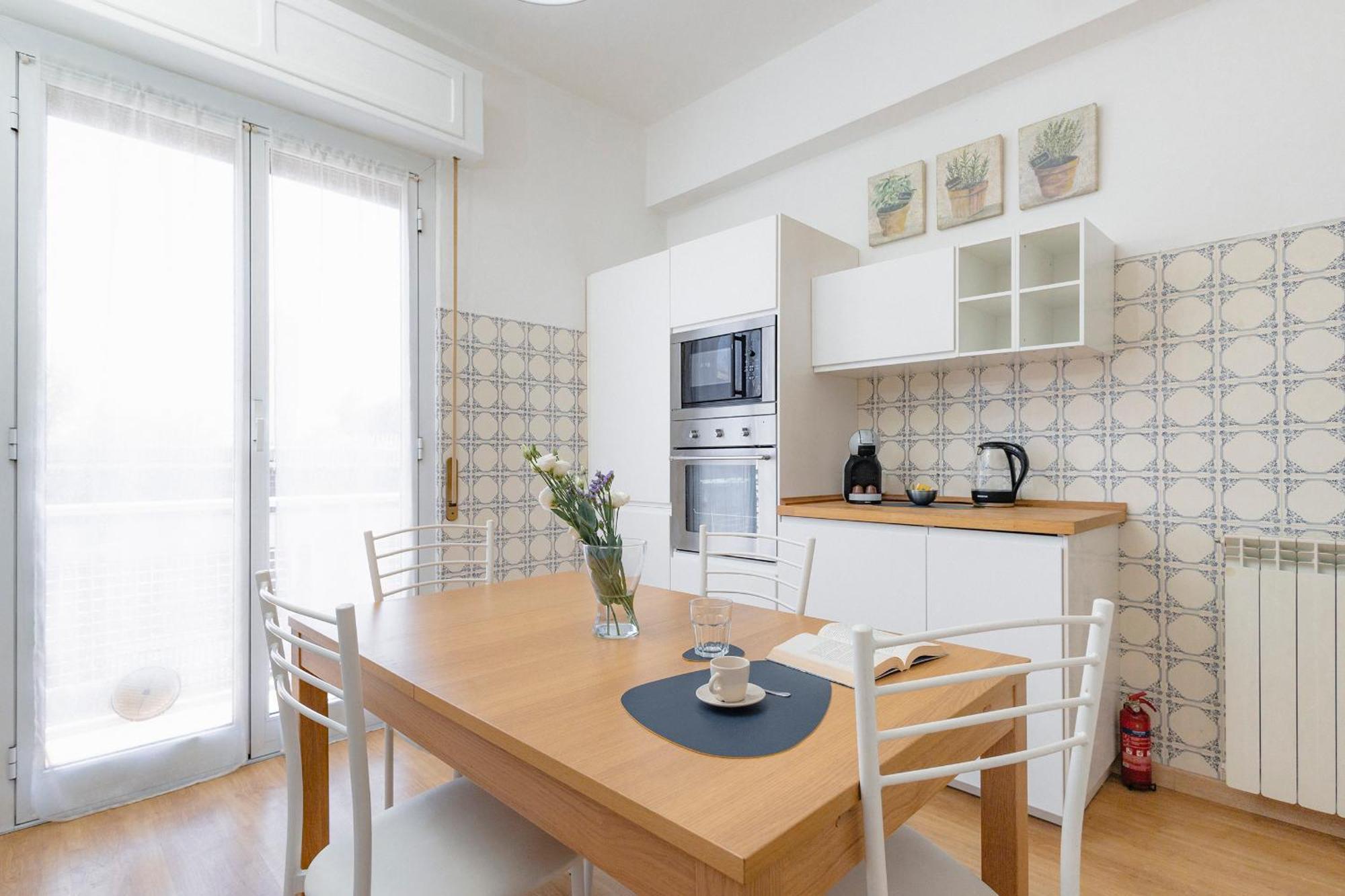 "L'Attico Bianco" City View 10 M A Piedi Dal Mare Савона Екстериор снимка